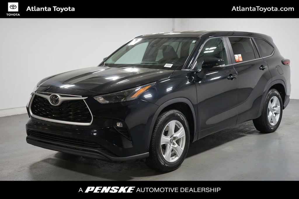 Certified 2024 Toyota Highlander LE image 1
