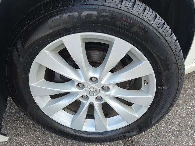 Used 2015 Toyota Venza LE FWD image 10