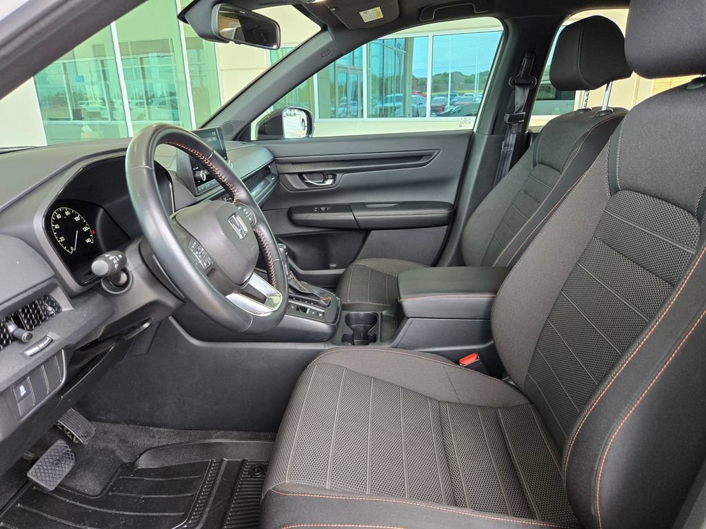 Used 2025 Honda CR-V Sport image 9
