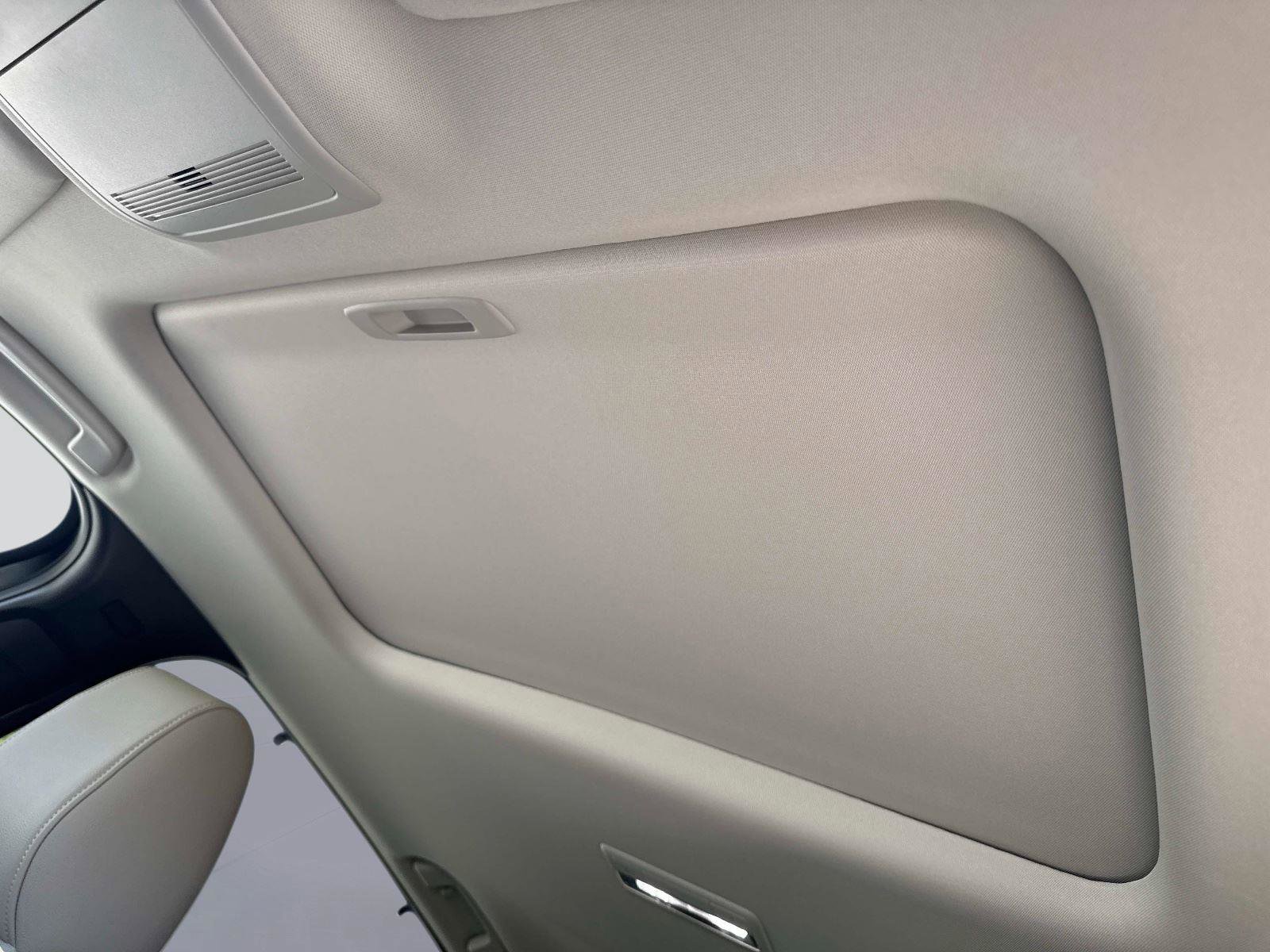 Certified 2024 MAZDA CX-90 Plug-In Hybrid w/ Preferred image 34