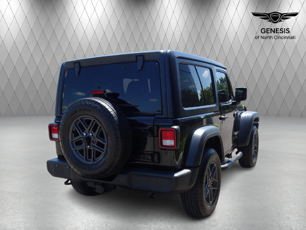 Used 2024 Jeep Wrangler Sport AWD/4WD image 5