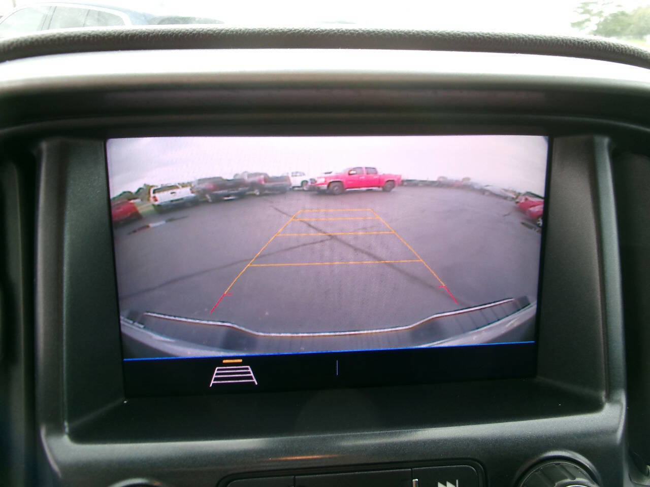 Used 2021 Chevrolet Colorado LT w/ Fleet Safety Package image 19