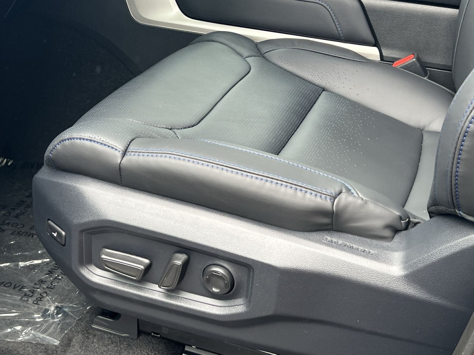 New 2026 Toyota Tundra Platinum AWD/4WD image 8