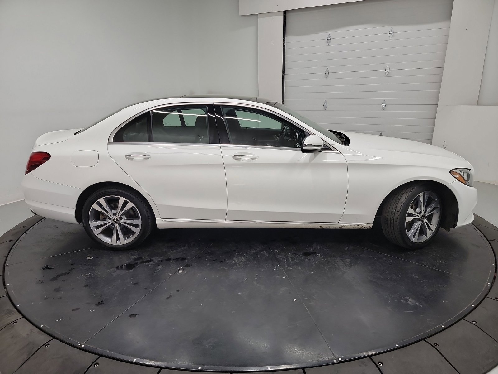 Used 2018 Mercedes-Benz C 300 4MATIC Sedan image 11