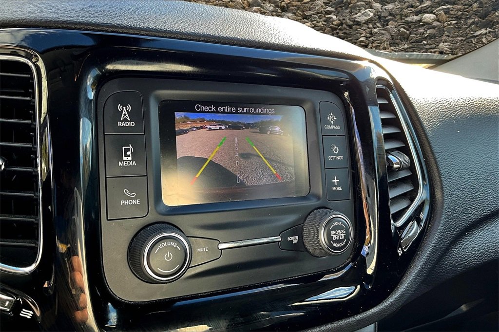 Used 2018 Jeep Compass Latitude image 18