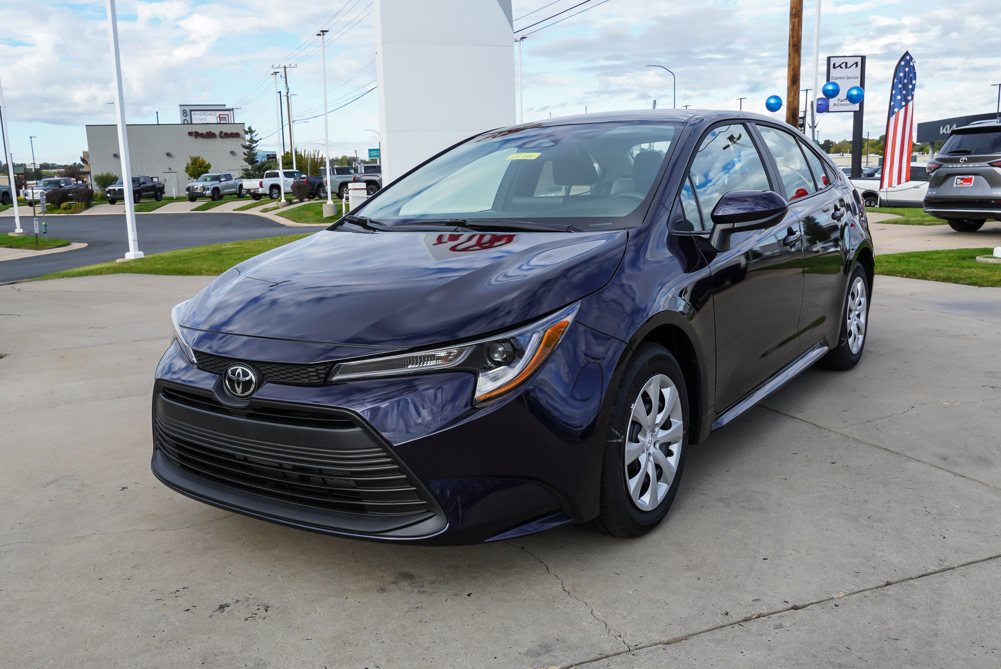 New 2027 Toyota Corolla LE FWD image 4