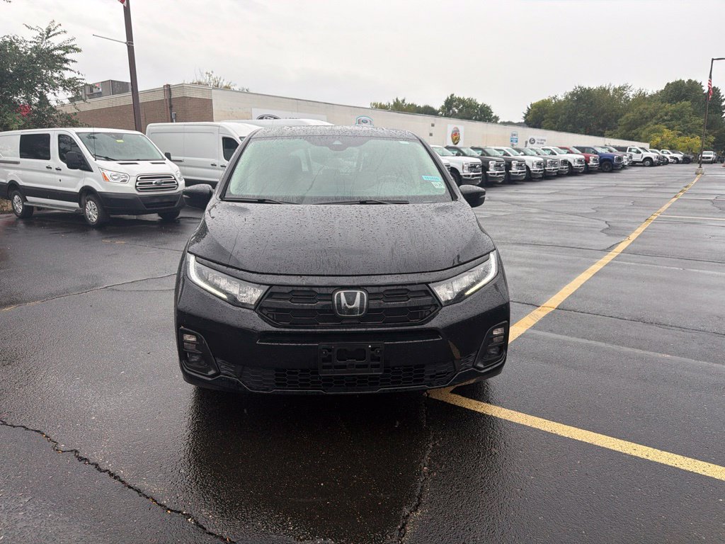 Used 2025 Honda Odyssey Touring image 2