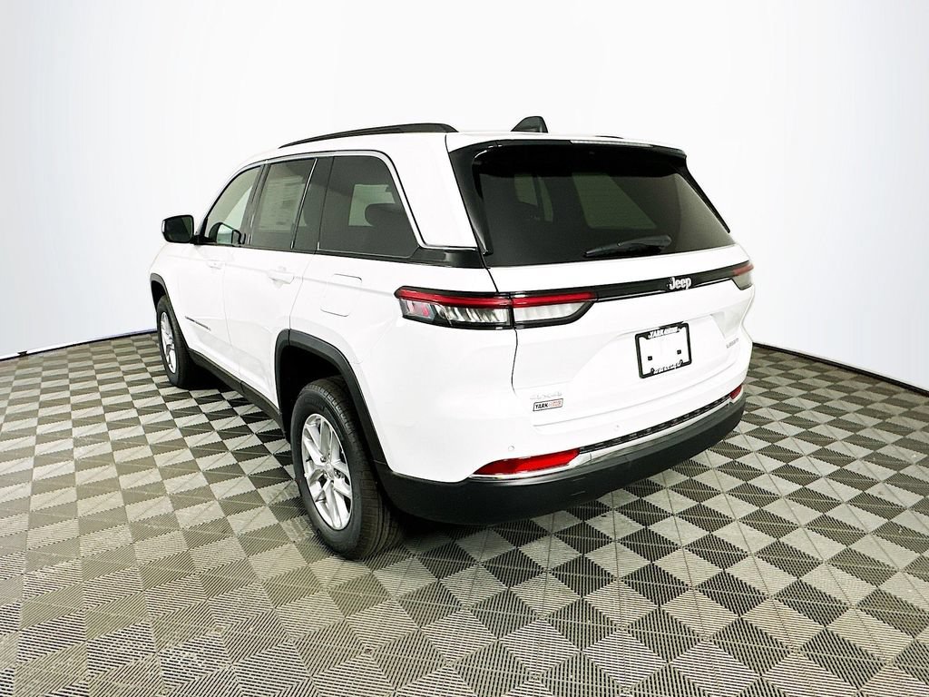 New 2026 Jeep Grand Cherokee Laredo AWD/4WD image 6