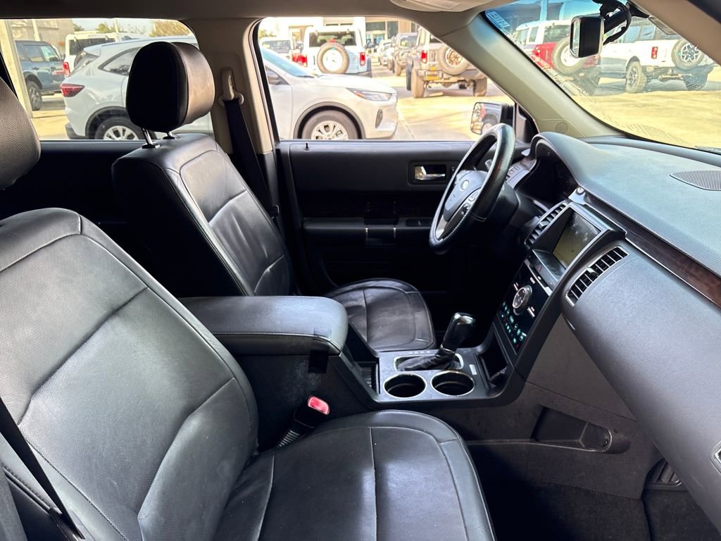Used 2018 Ford Flex Limited w/ Class III Trailer Tow Package image 28