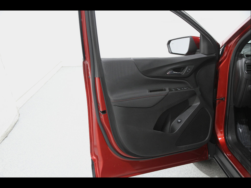 Certified 2023 Chevrolet Equinox RS image 4