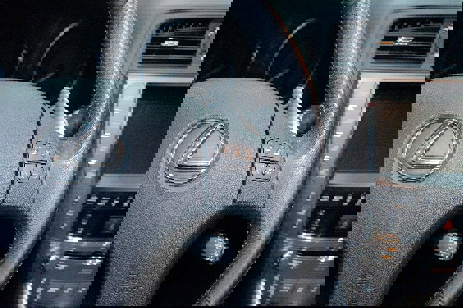 Used 2010 Lexus IS 250C image 29