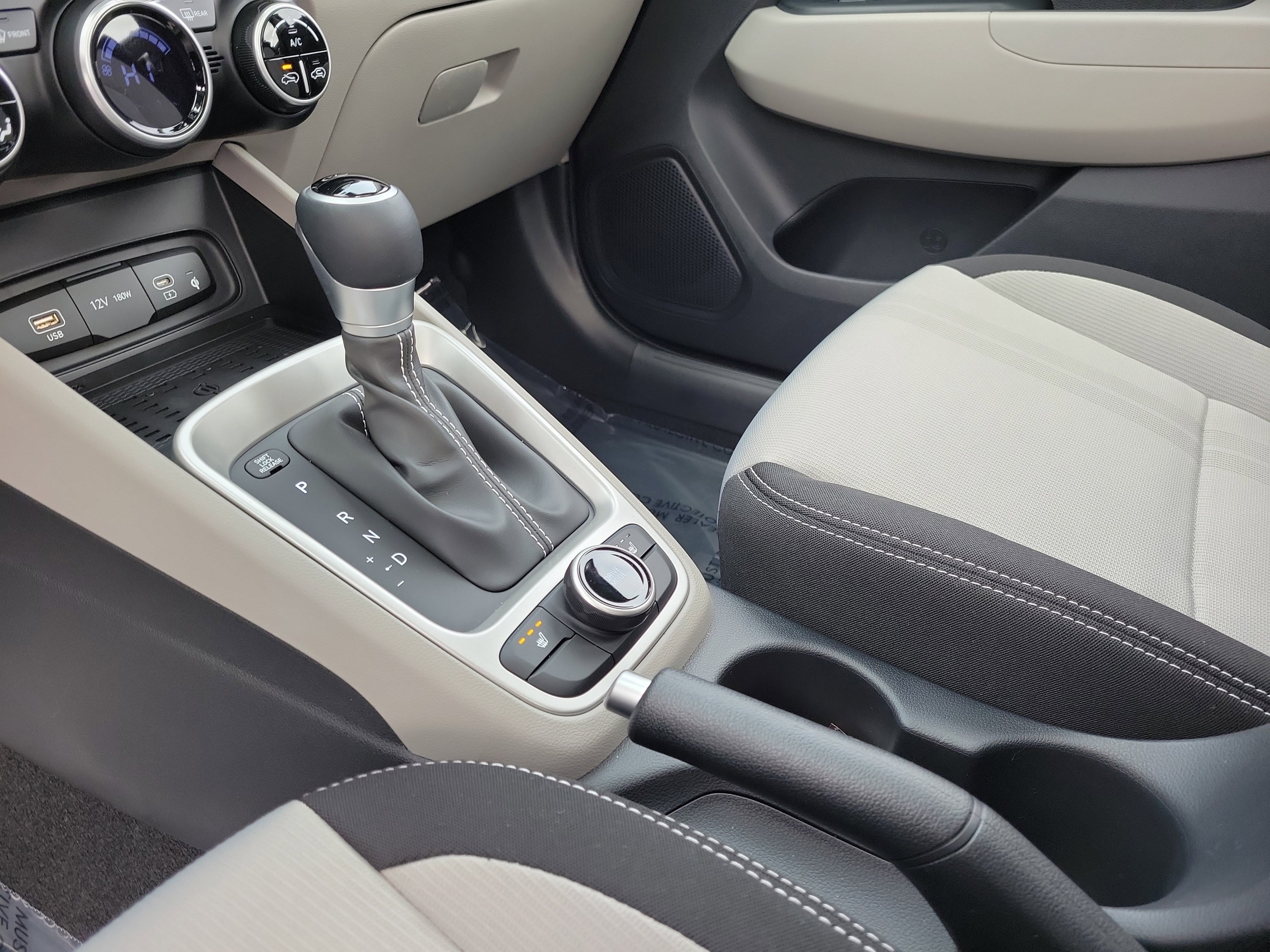 New 2026 Hyundai Venue SEL image 12