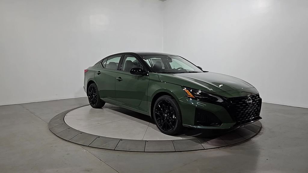 New 2026 Nissan Altima 2.5 SR image 7