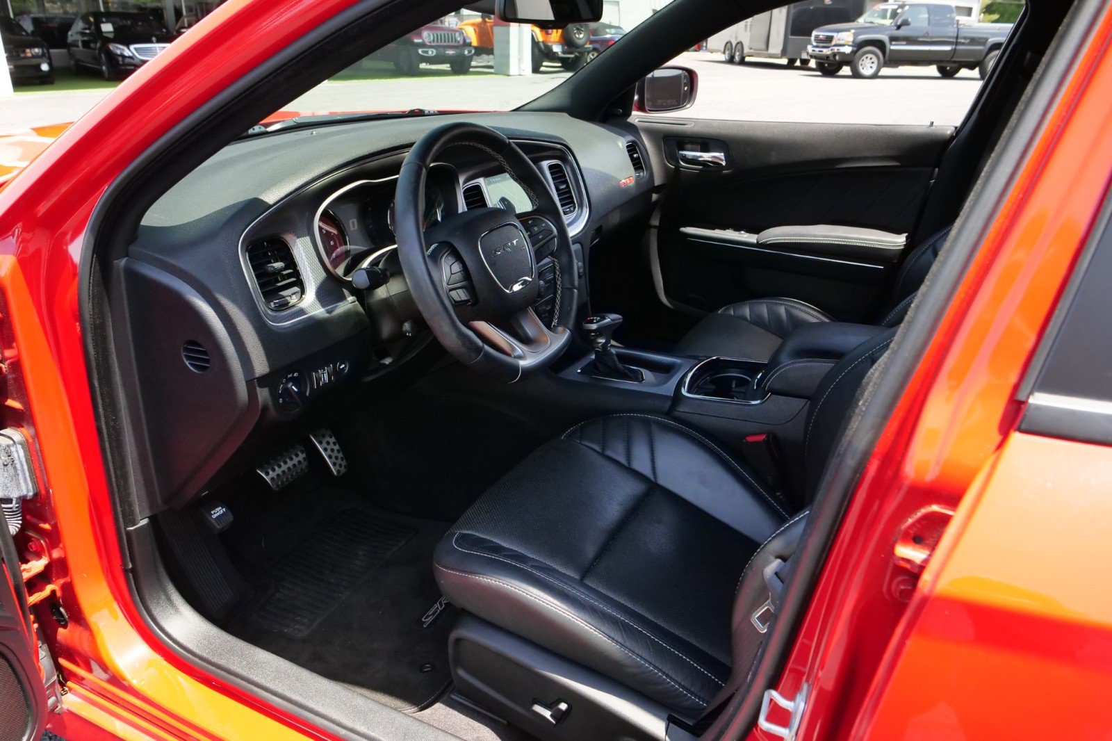 Used 2018 Dodge Charger SRT Hellcat RWD image 2