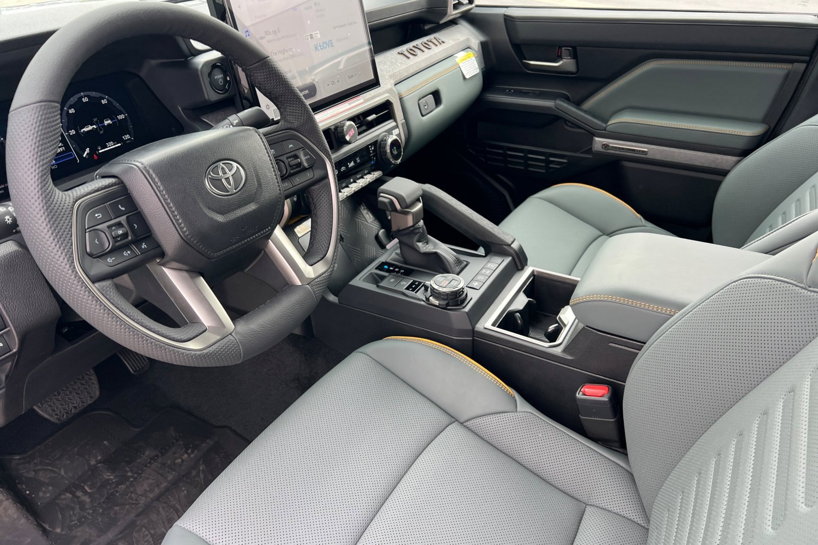 New 2025 Toyota Tacoma Trailhunter image 7