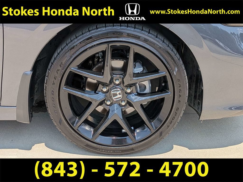 Used 2025 Honda Civic Sport image 14