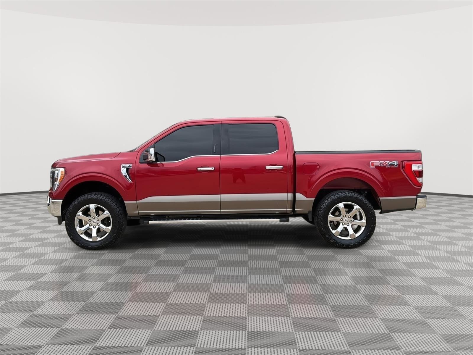 Used 2021 Ford F150 Lariat image 2