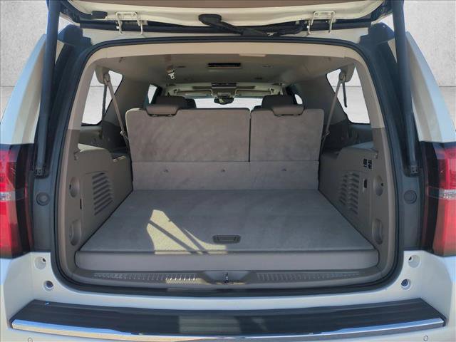 Used 2015 Chevrolet Suburban LTZ RWD image 6
