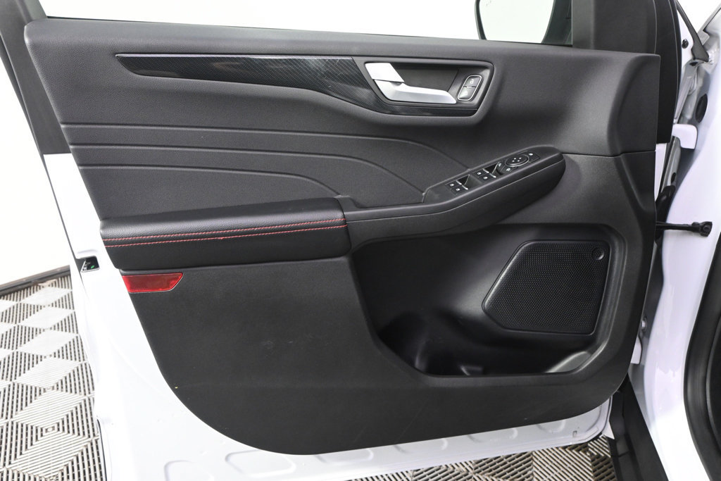 Used 2023 Ford Escape ST-Line w/ Tech Pack #1 AWD/4WD image 22