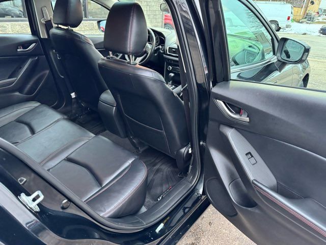 Used 2015 MAZDA MAZDA3 i Grand Touring image 28