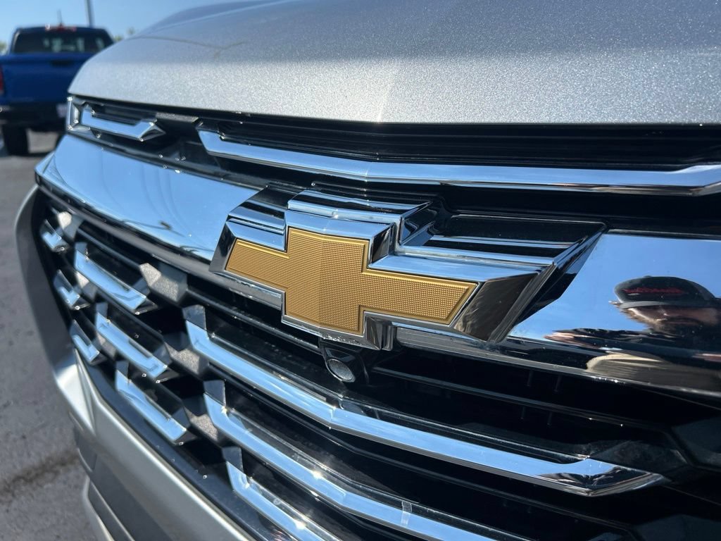 Used 2026 Chevrolet Equinox LT AWD/4WD image 10