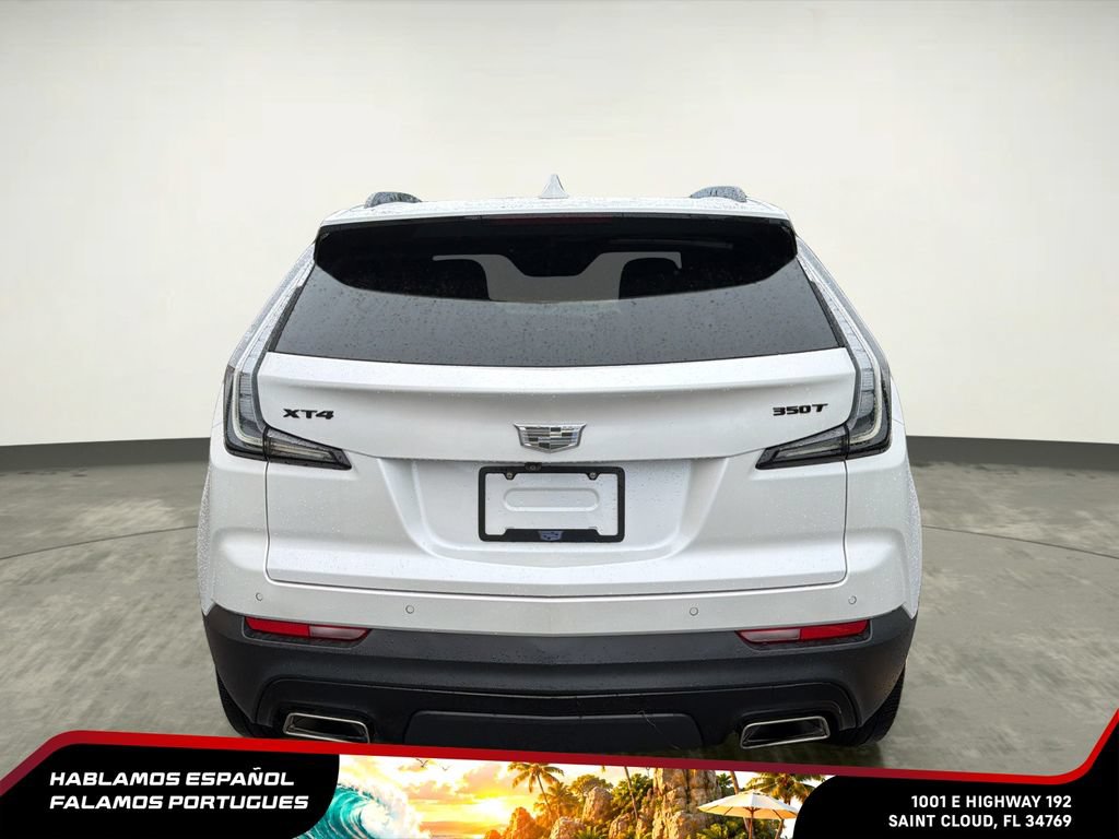Certified 2022 Cadillac XT4 Sport w/ LPO, ONYX Package FWD image 5