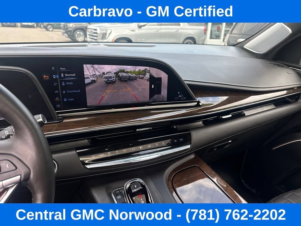 Used 2024 Cadillac Escalade Sport Platinum w/ LPO, ONYX Package AWD/4WD image 17