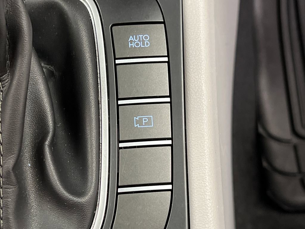 Used 2025 Hyundai Kona SEL FWD image 45