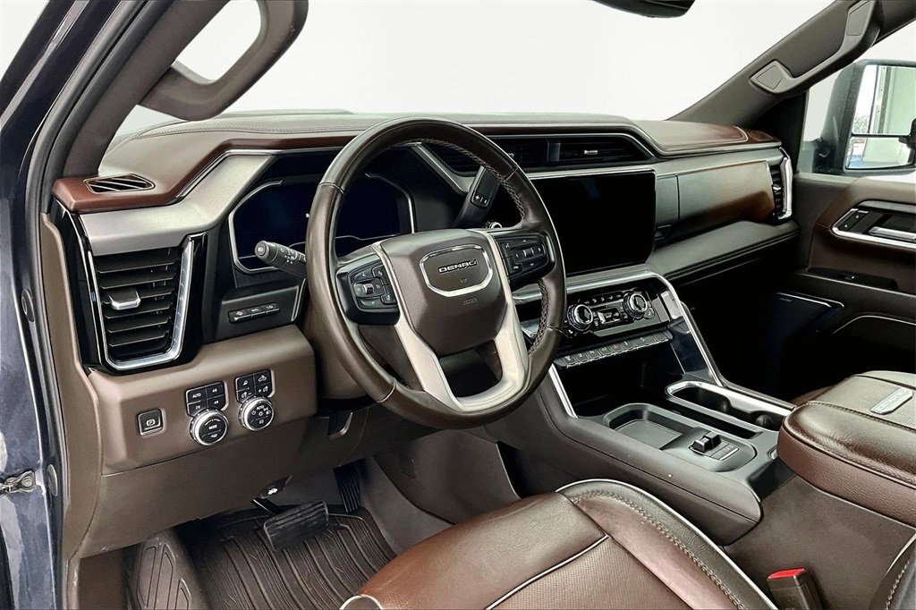 Used 2024 GMC Sierra 2500 Denali w/ Technology Package image 14