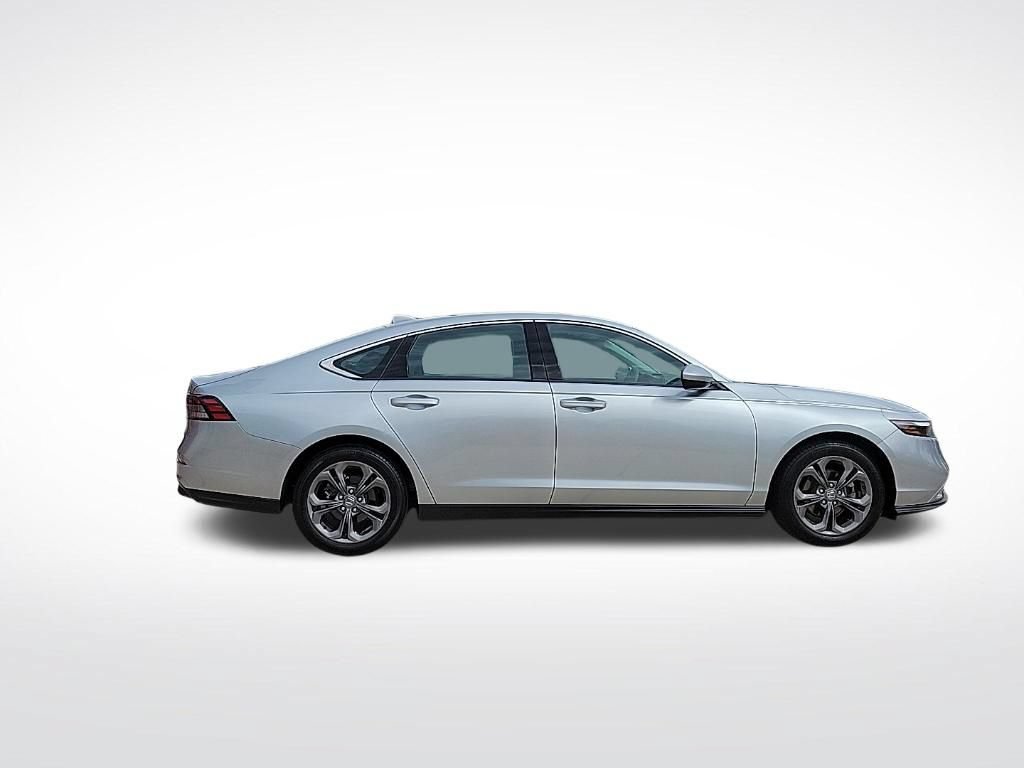 Used 2024 Honda Accord EX image 5