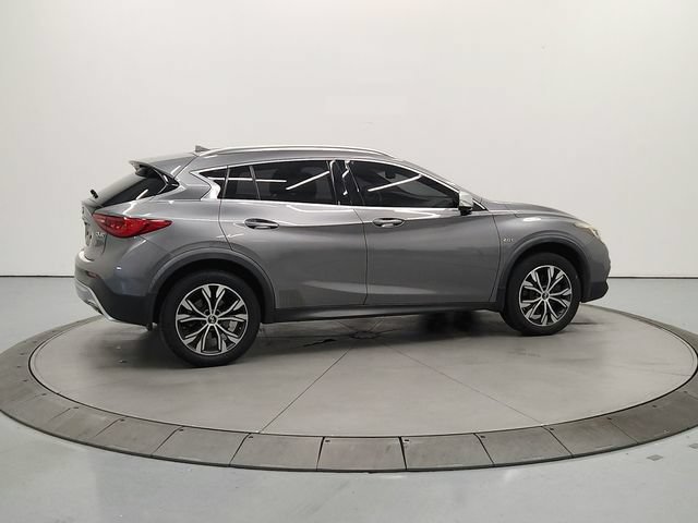 Used 2017 INFINITI QX30 Premium w/ Navigation Package AWD/4WD image 8