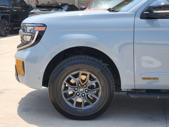 Used 2025 Ford Expedition Tremor AWD/4WD image 16