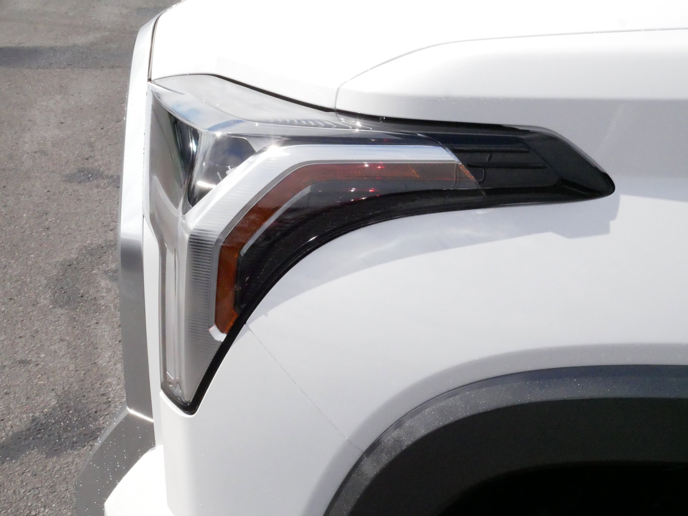 Certified 2026 Toyota Tundra Limited w/ Power Package image 16