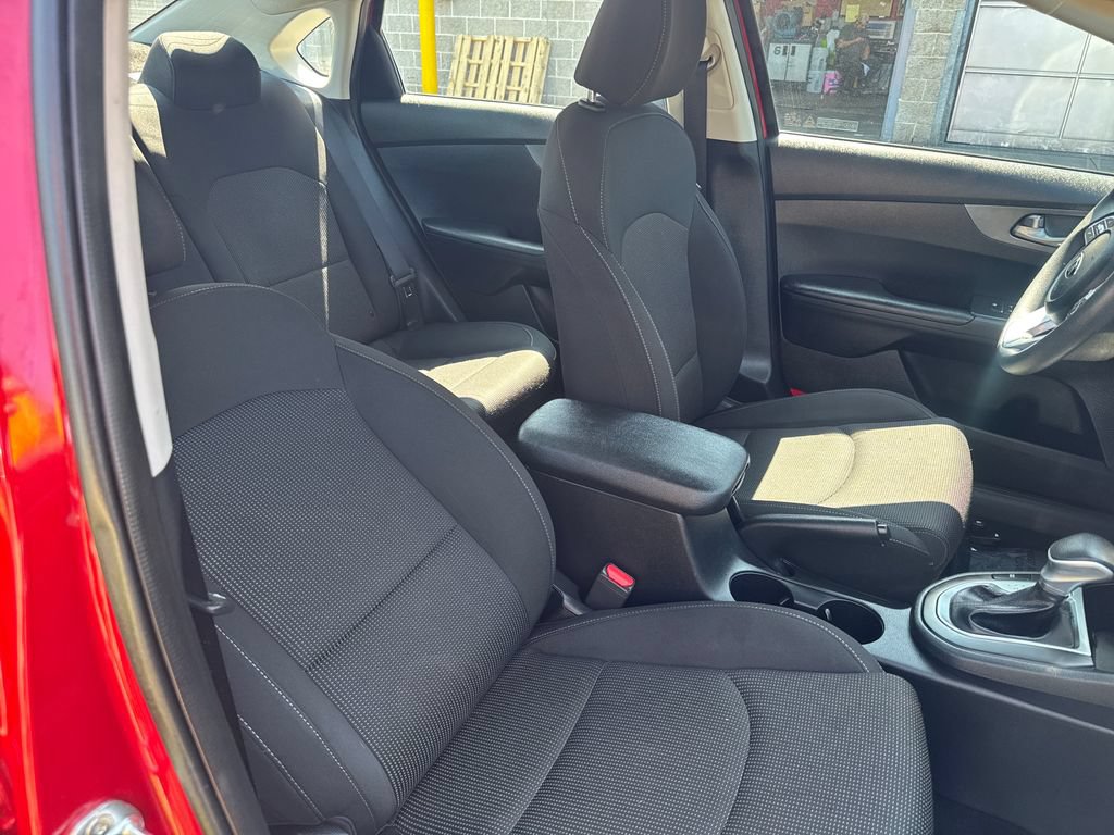 Used 2020 Kia Forte LXS FWD image 10