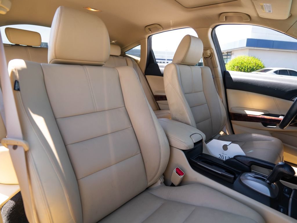 Used 2012 Honda Crosstour EX-L image 18