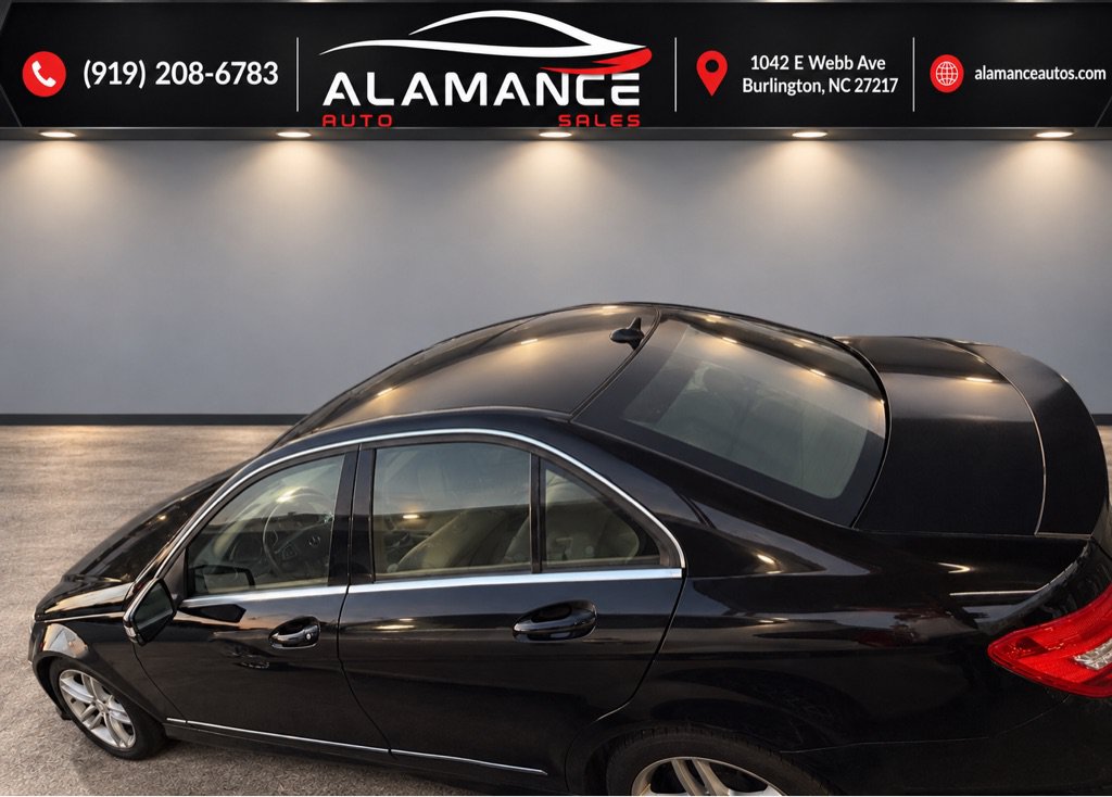 Used 2012 Mercedes-Benz C 300 4MATIC Sedan image 24