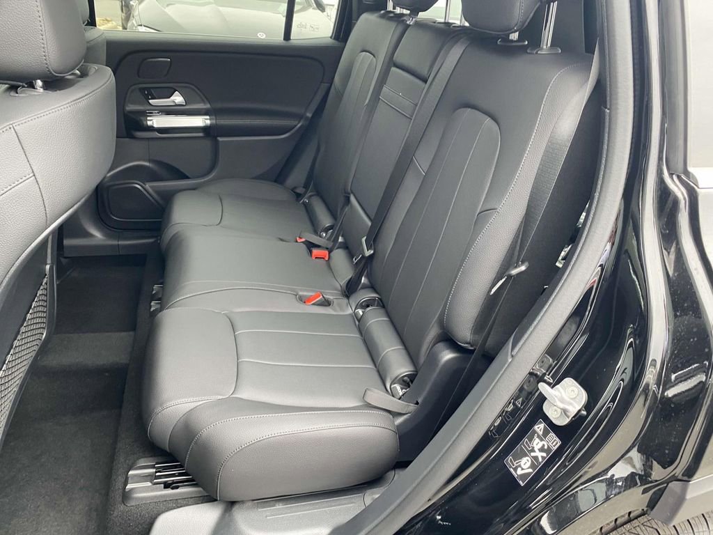 Certified 2025 Mercedes-Benz GLB 250 image 13