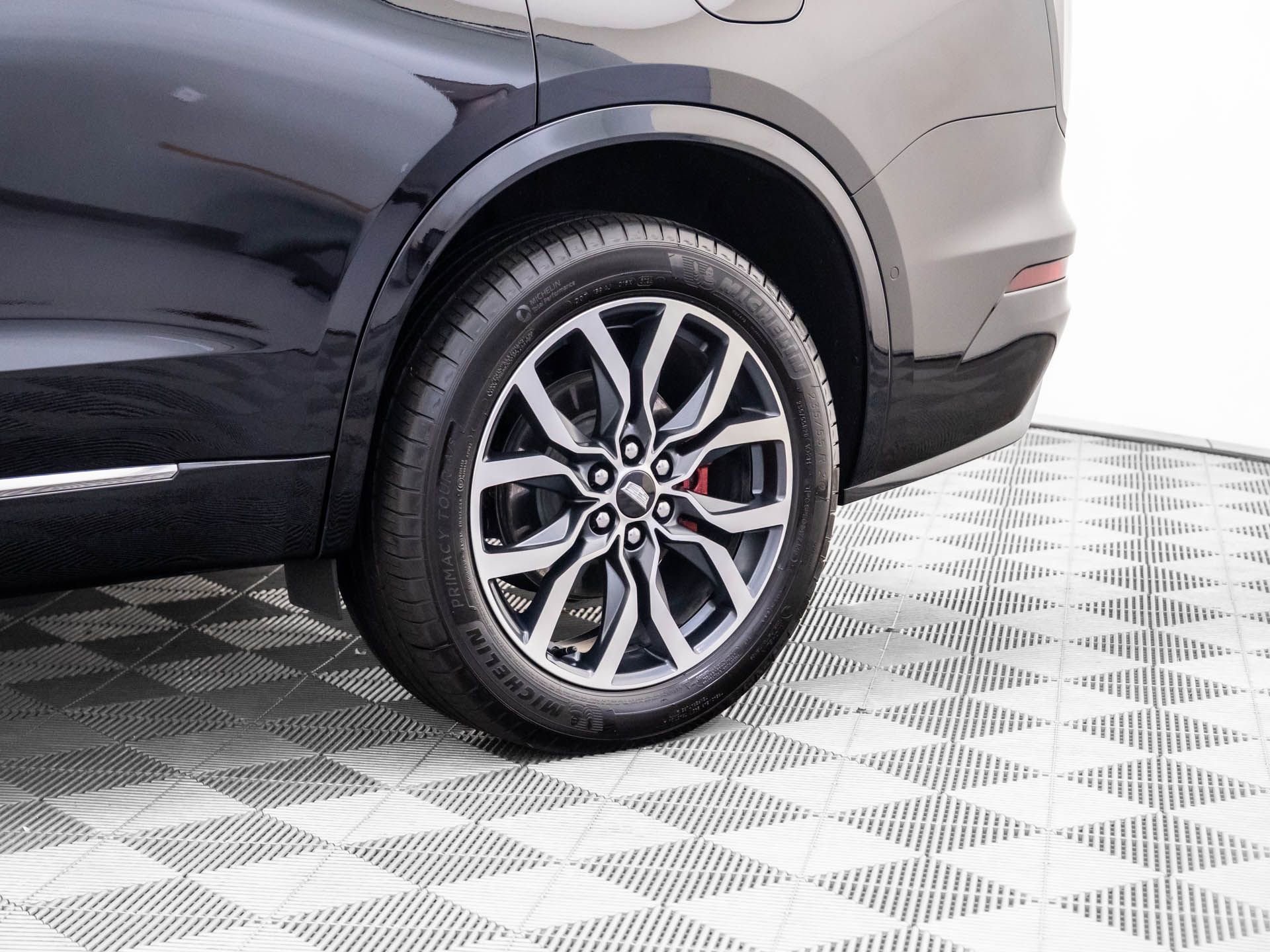 Certified 2024 Cadillac XT6 Sport w/ Technology Package image 39