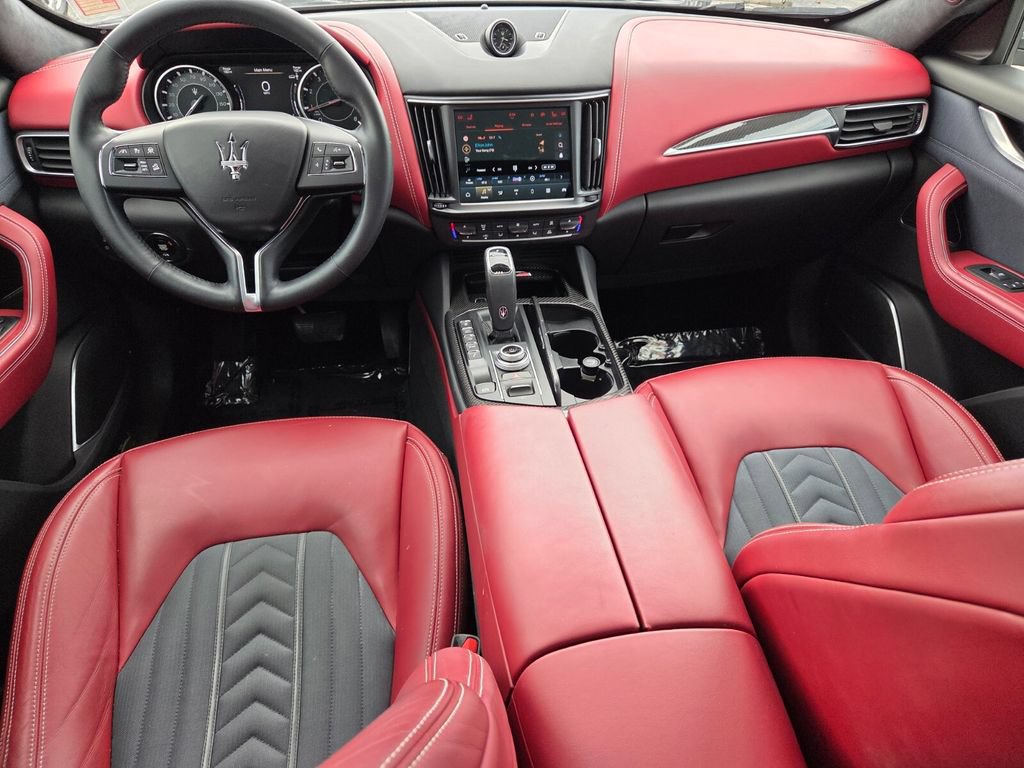 Used 2021 Maserati Levante GranLusso AWD/4WD image 11