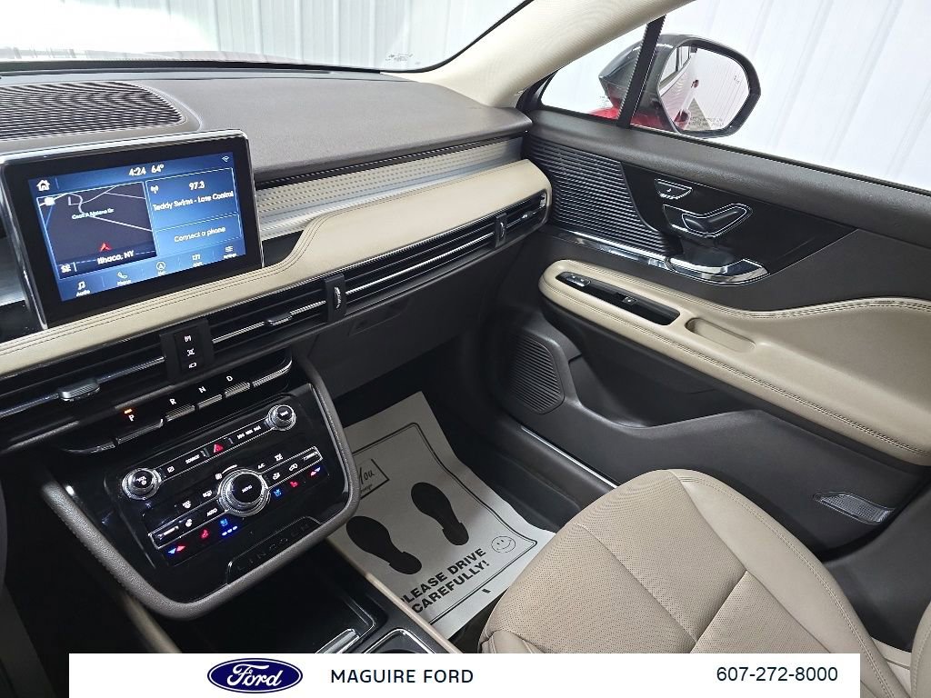 Used 2022 Lincoln Corsair AWD w/ Equipment Group 101A image 28