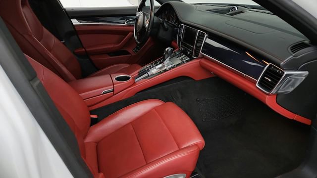 Used 2014 Porsche Panamera 4 image 24
