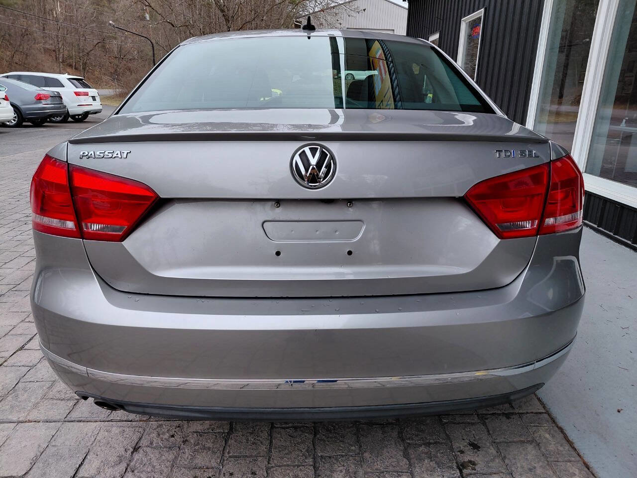 Used 2014 Volkswagen Passat TDI SEL Premium image 7