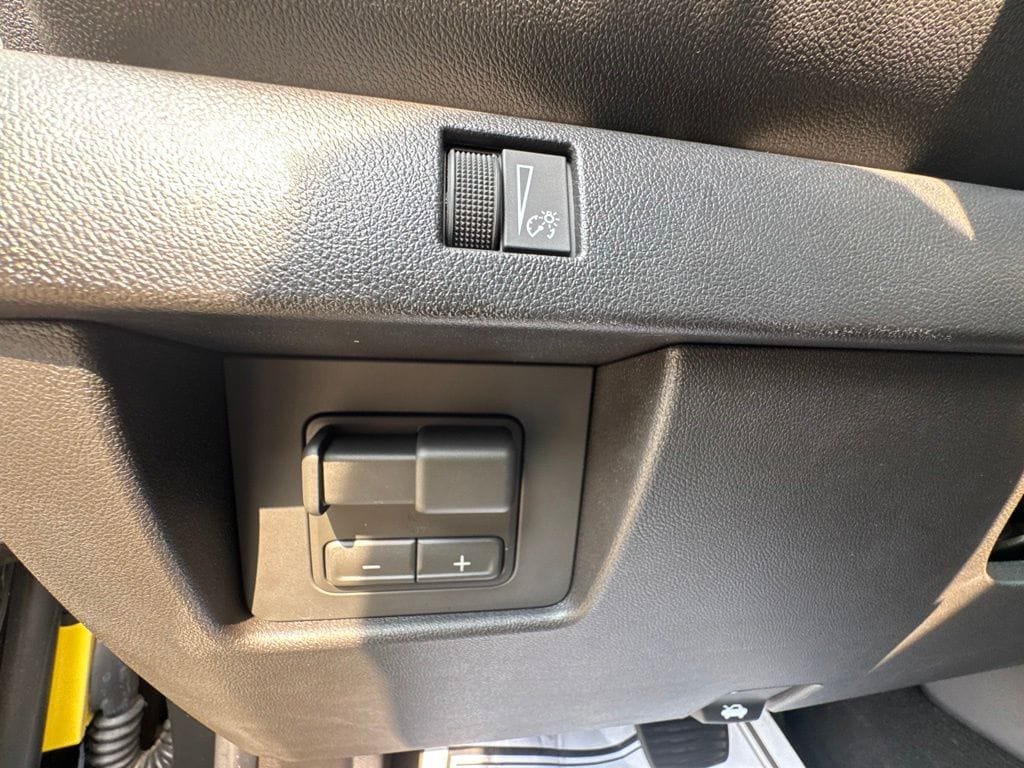 Used 2026 Chevrolet Colorado Trail Boss AWD/4WD image 46