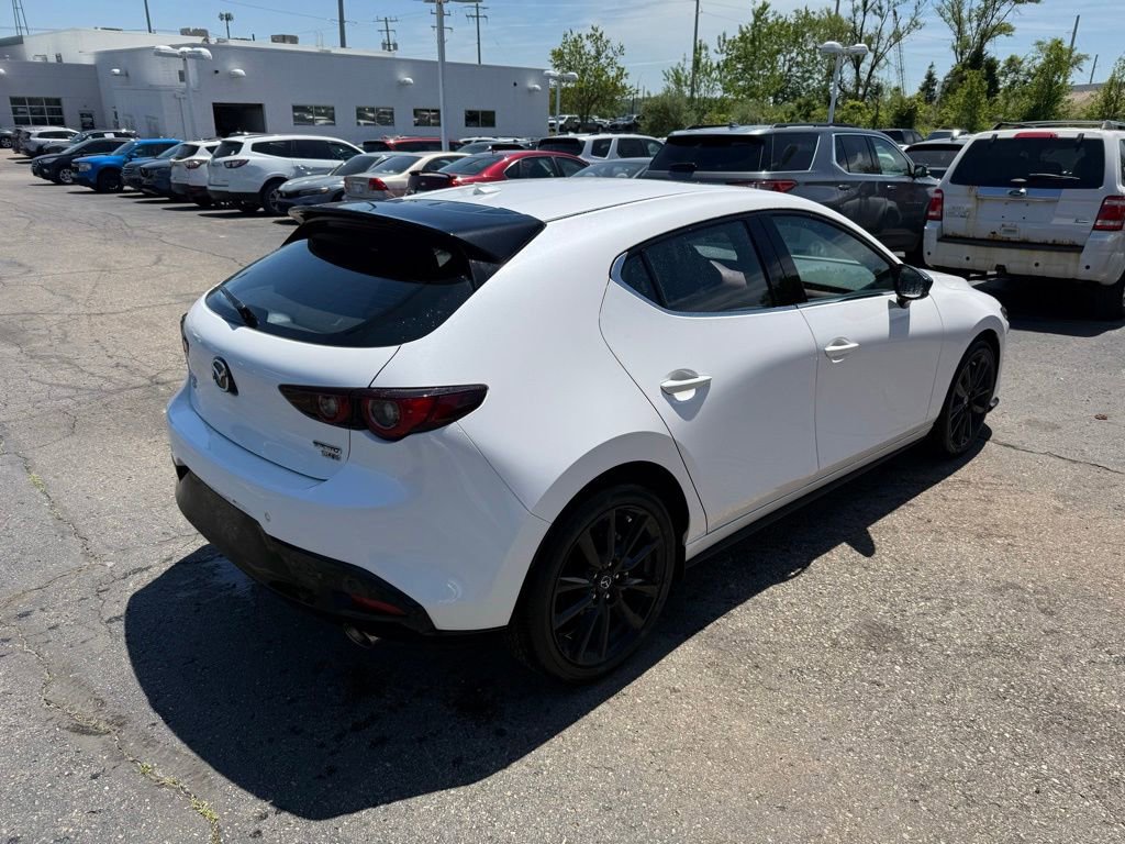 Used 2024 MAZDA MAZDA3 Hatchback w/Premium Plus Pkg AWD/4WD image 3