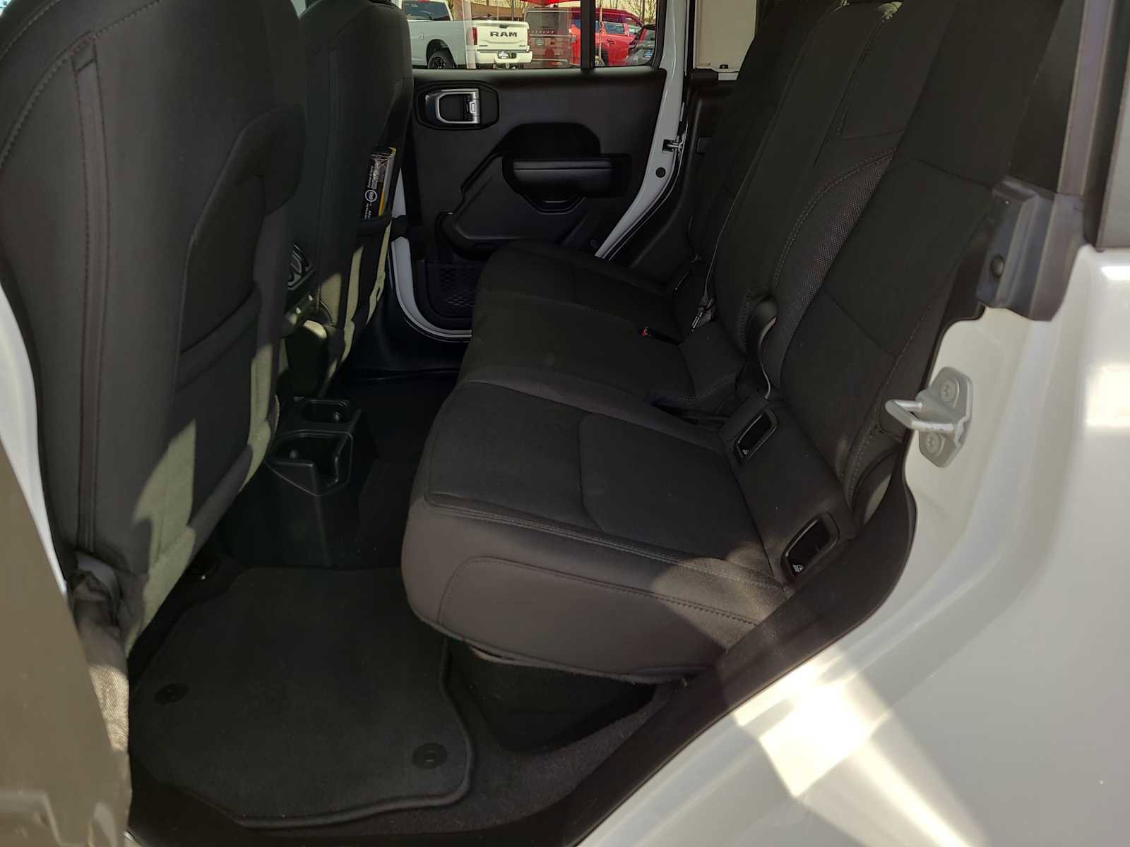 Used 2021 Jeep Gladiator Sport image 21