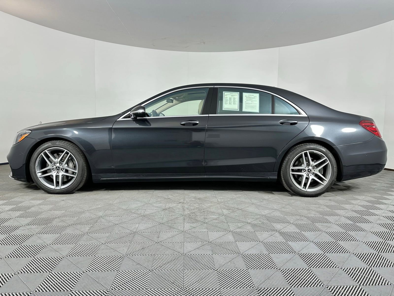 Used 2019 Mercedes-Benz S 560 4MATIC Sedan image 19