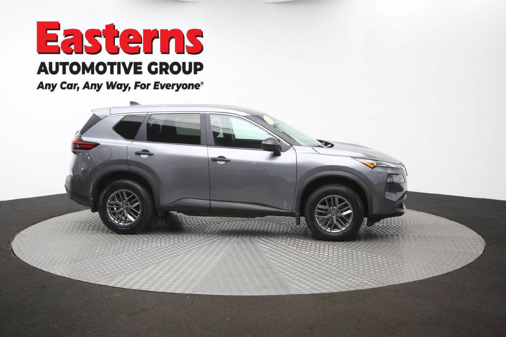 Used 2023 Nissan Rogue S AWD/4WD image 47