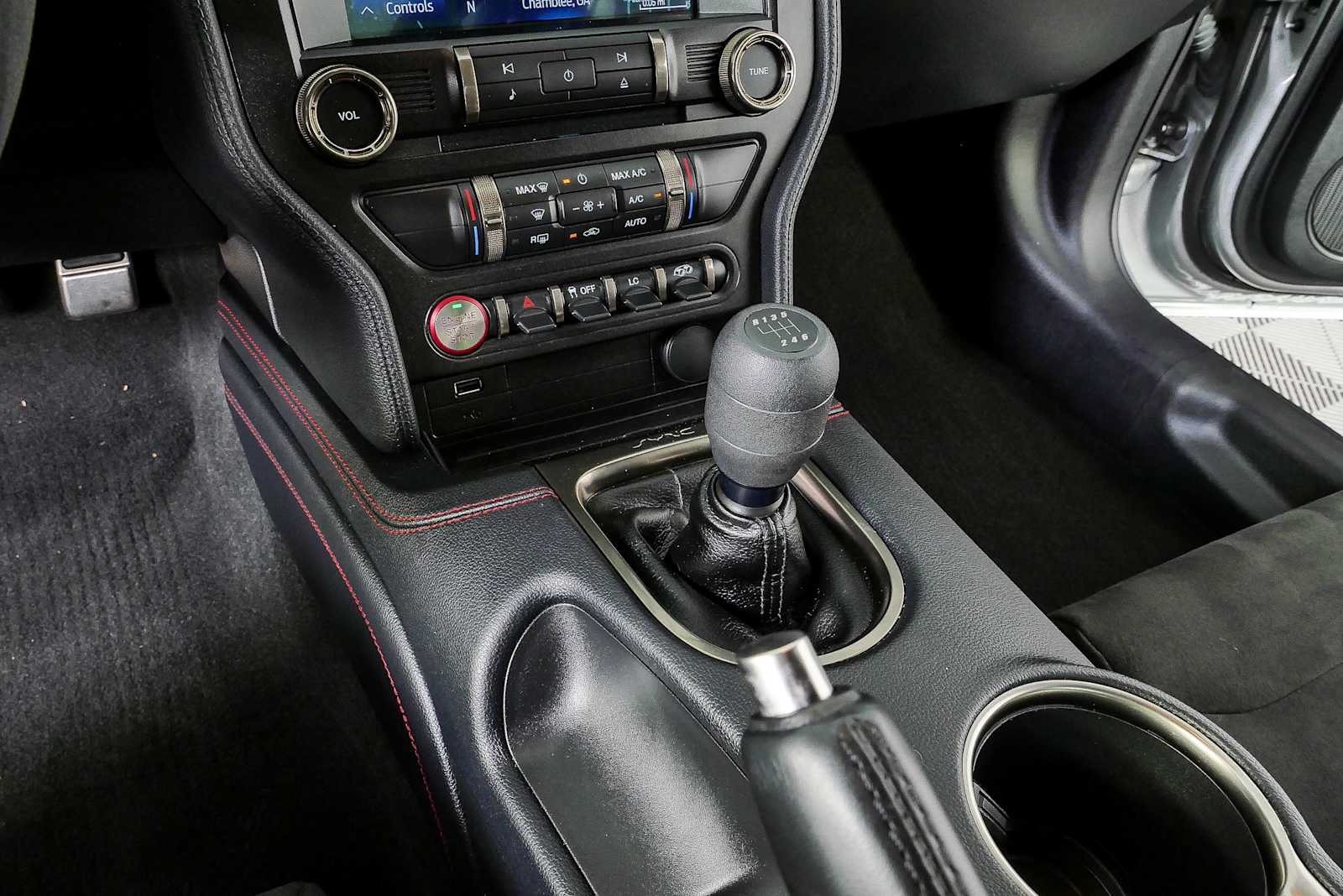 Used 2020 Ford Mustang Shelby GT350R w/ GT350R Equipment Group 920A RWD image 17