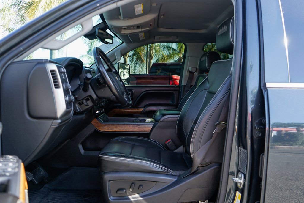 Used 2018 Chevrolet Silverado 3500 High Country w/ Duramax Plus Package image 20