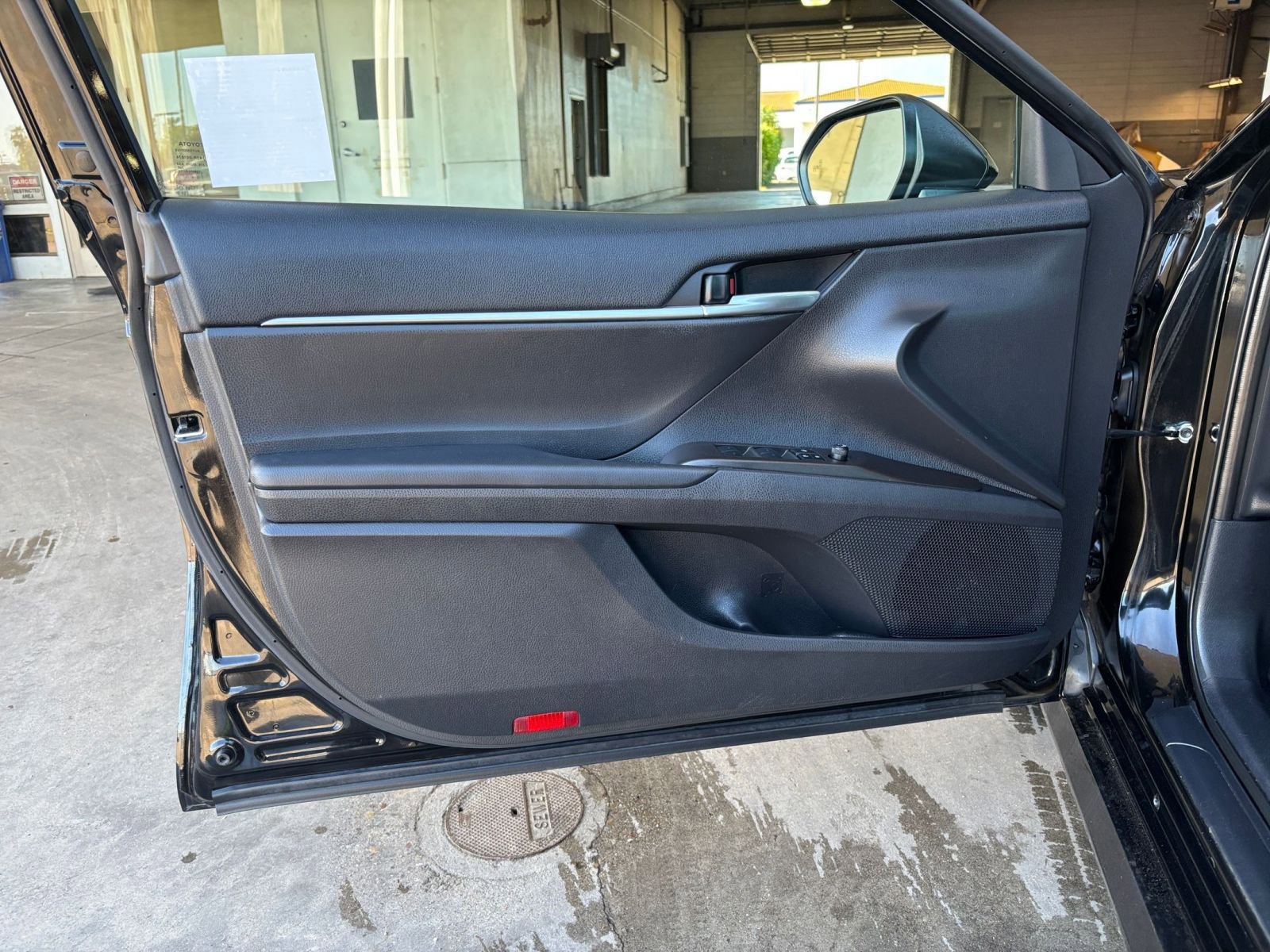 Used 2023 Toyota Camry LE FWD image 18